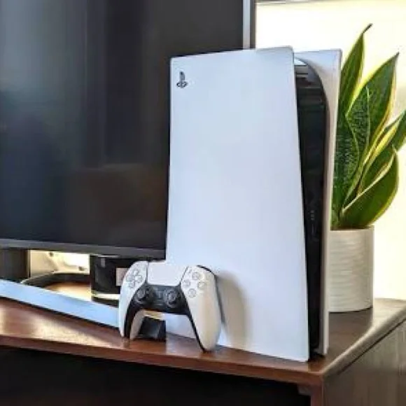 Sony White PlayStation 5 Console - Picture 1 of 2